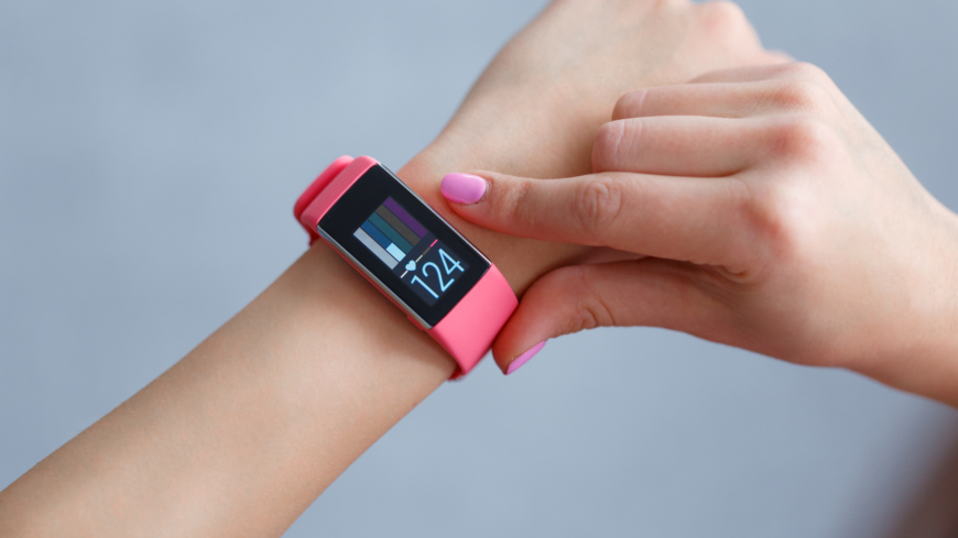 Aktivitetsarmband hade motsatt effekt på skolungdomar